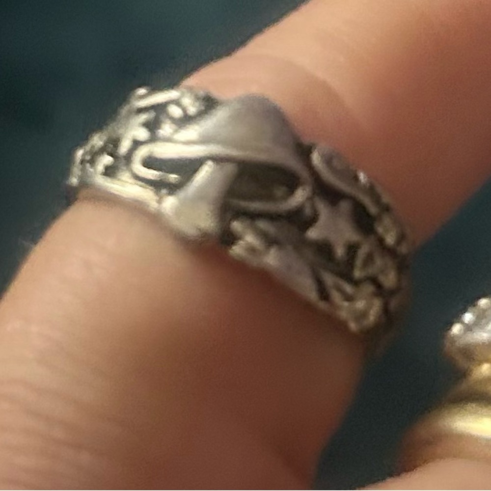 mushroom ring !! Hippie vintage cool! 😎 ⭐️🤩